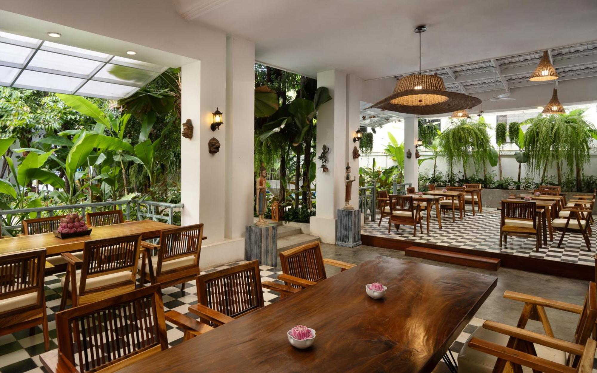 Hotel People By The Community Siem Reap Esterno foto